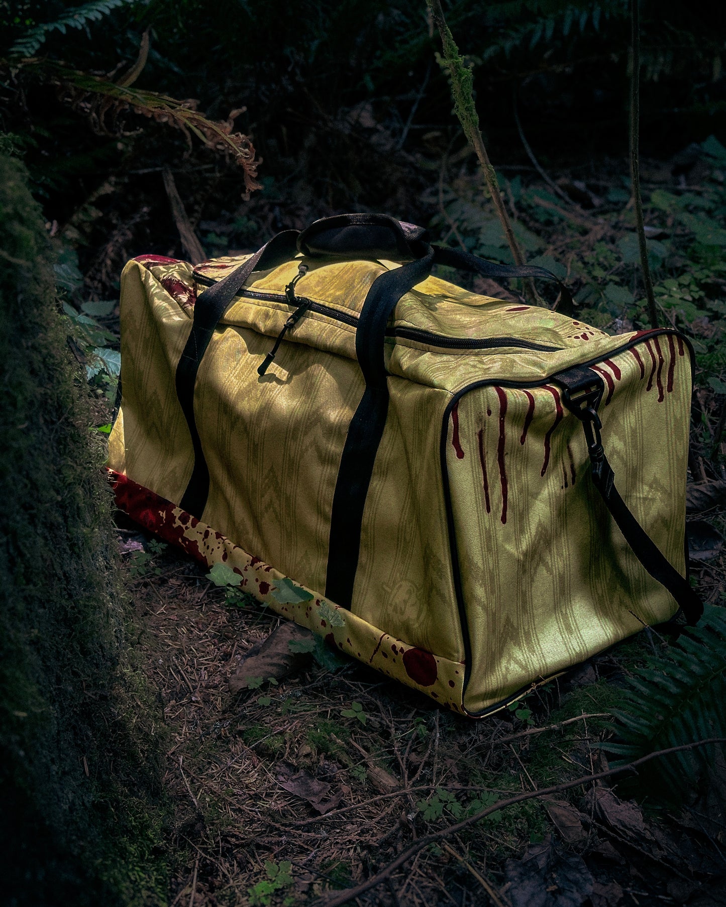 Backrooms Corrupted 50L Kit Duffel