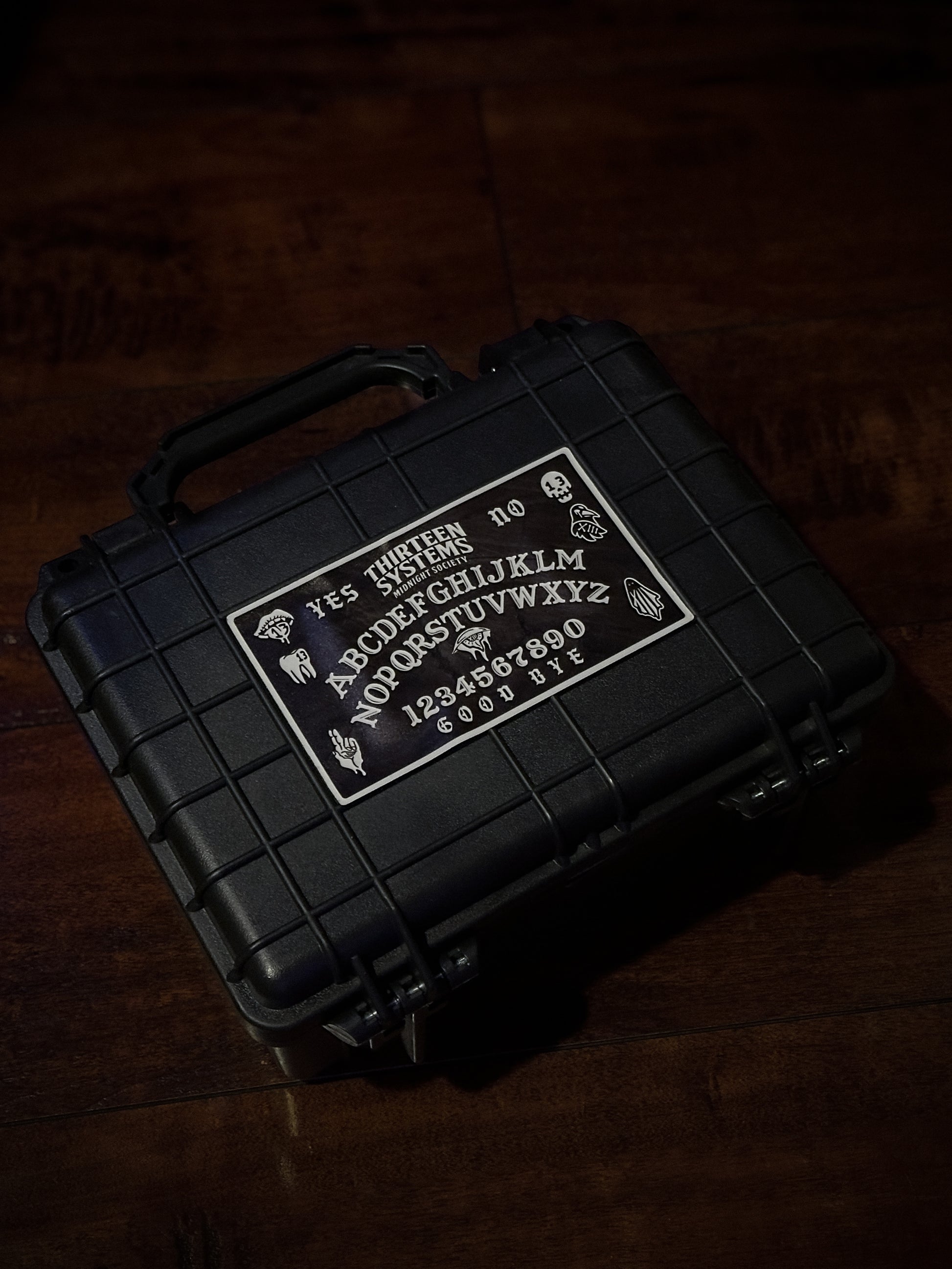 Ouija Board Slap - Glow in the Dark – Thirteen Systems