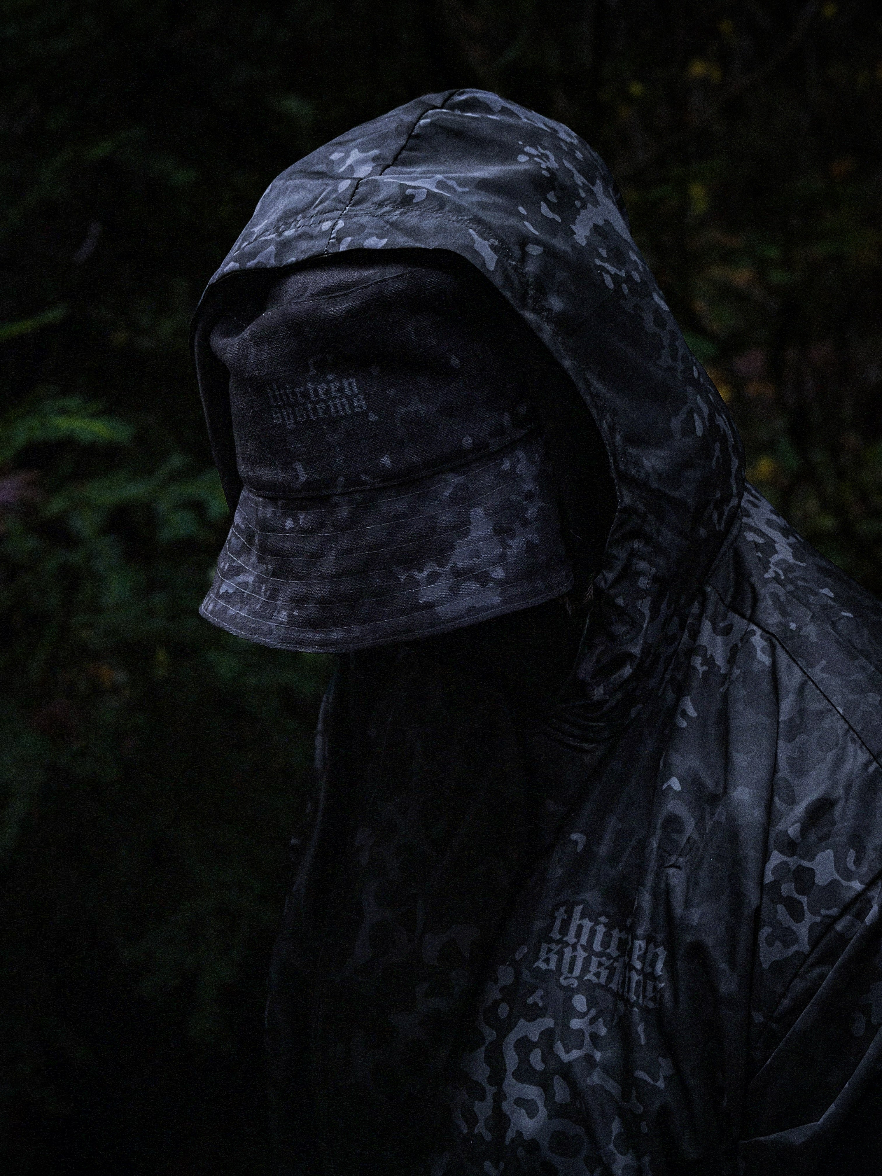 Blacktarn™ Lightweight Zip-Up Windbreaker – Thirteen Systems